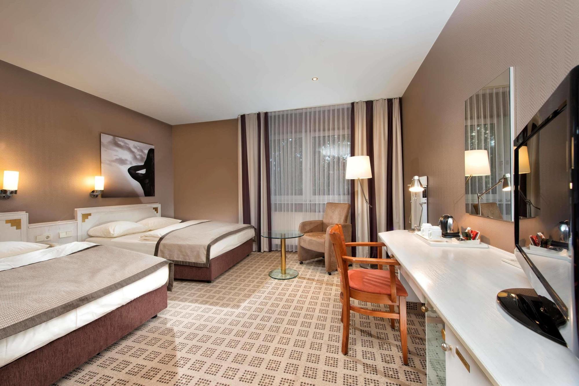 Park Hotel Hamburg Arena מראה חיצוני תמונה